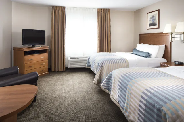 جناح استوديو بسريرين كوين بمطبخ، Candlewood Suites La Crosse 2/2