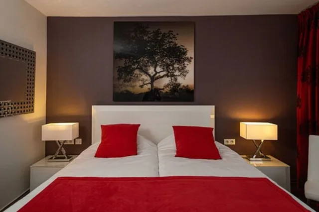 غرفة بسريرين منفصلين بإطلالة على البحر، Hotel Aguado 8/10