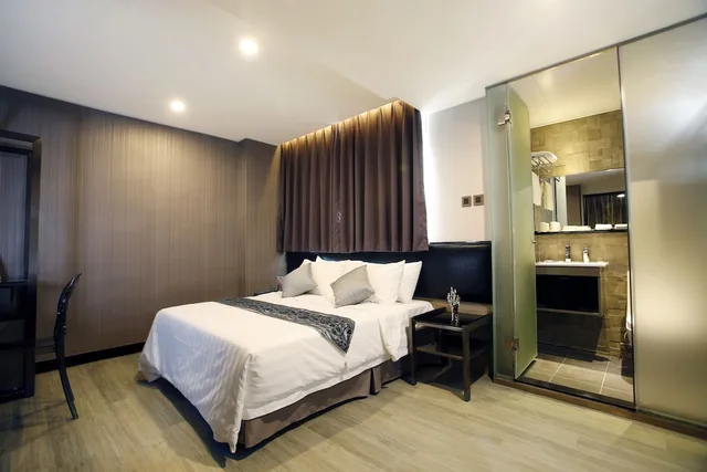 Executive, Sofa, M1 HOTEL NORTH POINT 1/6