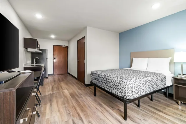 غرفة بسرير مزدوج لذوي الإعاقة، Woodspring Suites Memphis East I-40 2/7