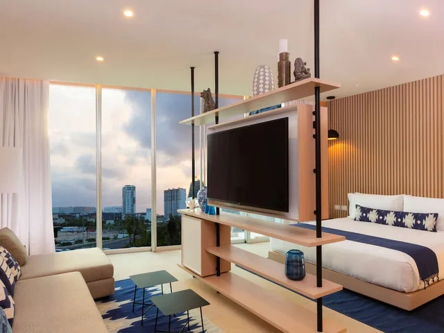 غرفة سوبيريور بسرير كينج، SLS Cancun 5/8