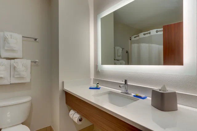 غرفة بسريرين كوين، Holiday Inn Express & Suites Dayton-Centerville by IHG 4/4