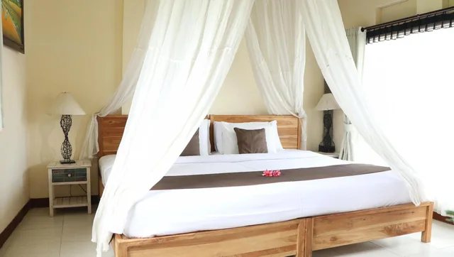Deluxe, Villa, King Bed, Garden View, Villa Jj And Spa Ubud 8/10