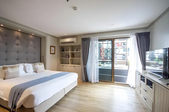 2 Bedrooms, Suite, Terrace, THEA Private Suites by TH District 1/2