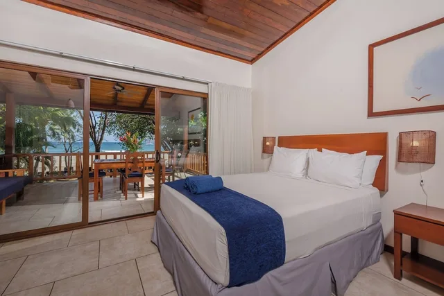 Suite, Beach Front، The Coast Beachfront Hotel 8/16