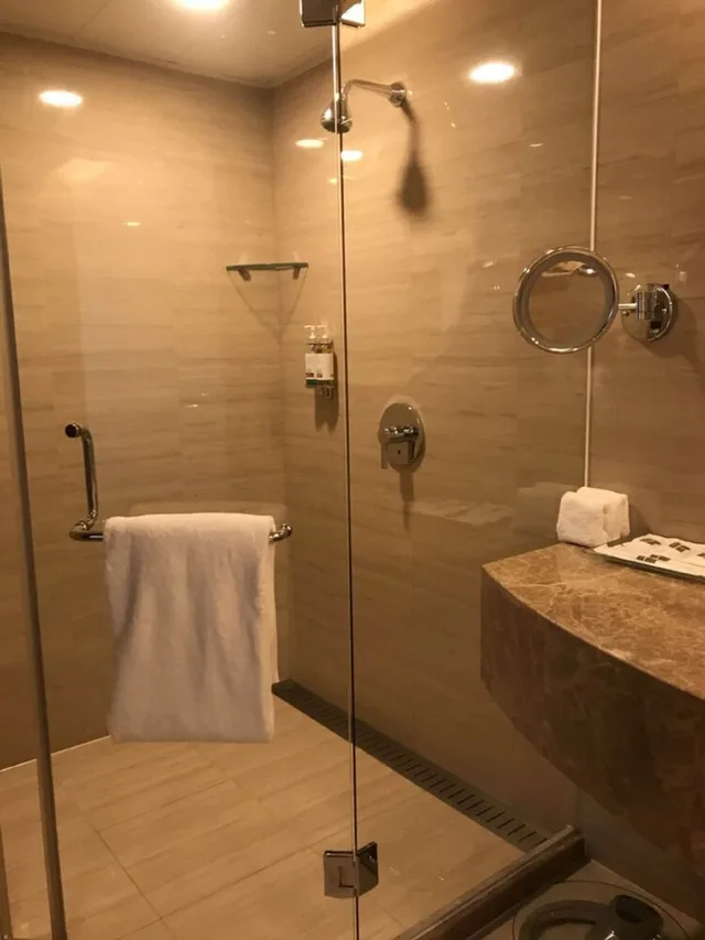 جناح تنفيذي بسرير كينج بإطلالة، Jianguo Hotel Shanghai 4/5