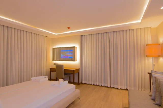 غرفة ديلوكس بسرير مزدوج بإطلالة على البحر، Marisol Boutique Hotel 7/10