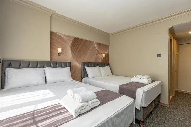 غرفة قياسية ثلاثية، Loyal City Hotel 4/10