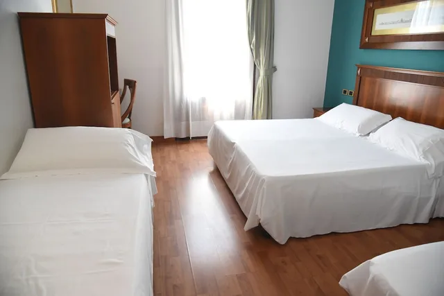 غرفة تقليدية رباعية، Duca d 'Aosta 4/5