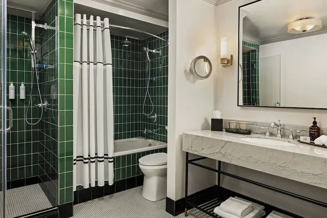 Elite, Studio, Suite, King Bed, Accessible, The Talbott Hotel 2/2