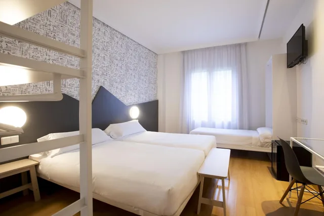 غرفة ثلاثية، Urdanibia Park Hotel 2/4