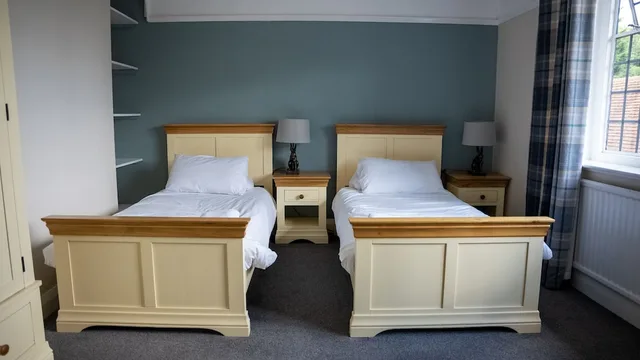 غرفة بسريرين منفصلين، The Star Inn 2/3