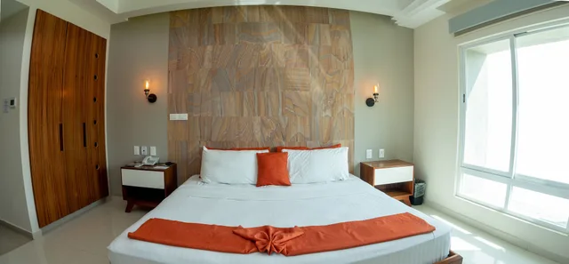 Senior, Suite, King Bed, Artisan Family Hotels & Resort Collection Playa Esmeralda 3/10