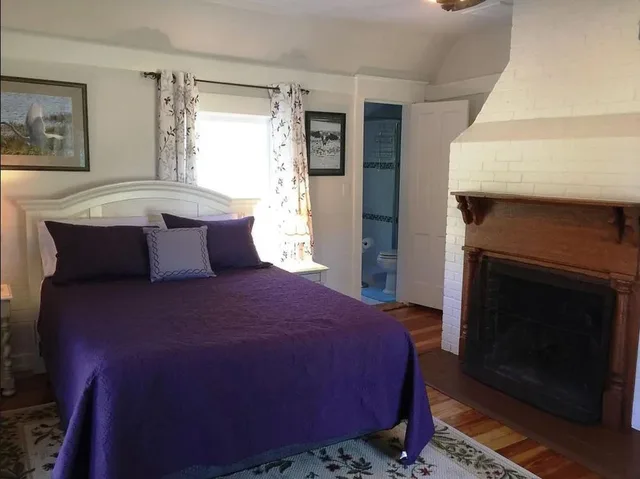 جناح بسرير كوين بحمام خاص، Dolan House B&B 5/6
