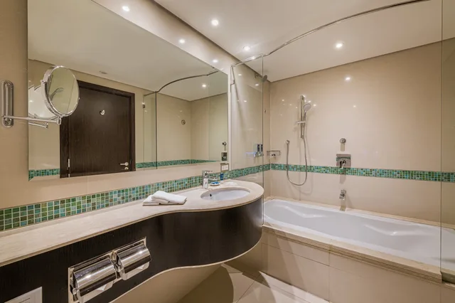 غرفة كلاسيكية بسرير كوين، Four Points By Sheraton Kuwait 8/8