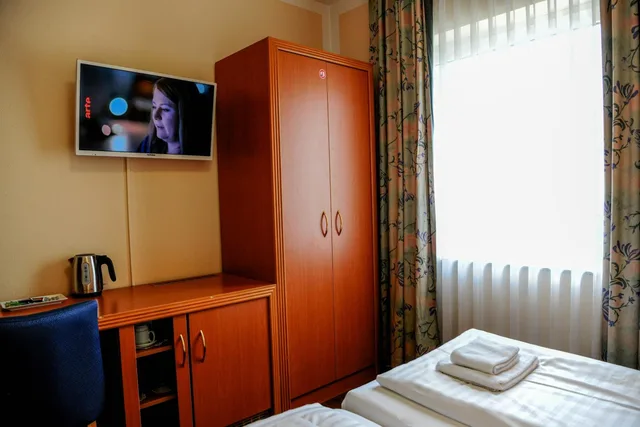 غرفة مفردة، Hotel Opal 7/10