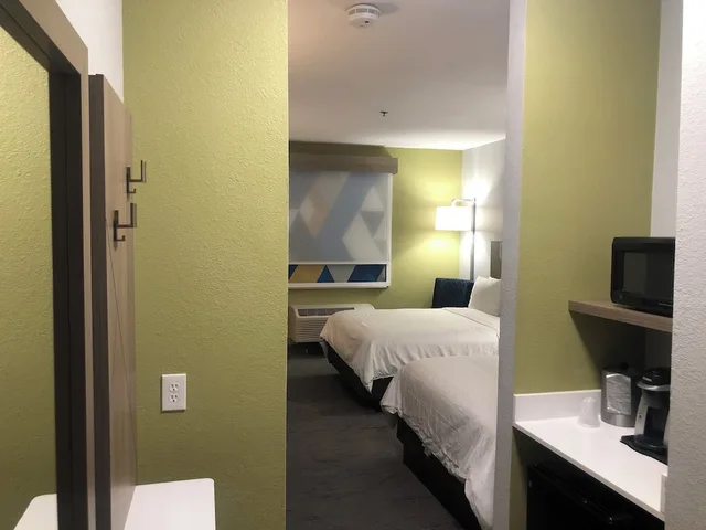 Standard, 2 Queen Beds, Holiday Inn Express and Suites Woodward Hwy 270 3/3