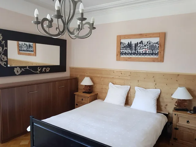 Standard, Double Bed, Hotel De Geneve 3/3