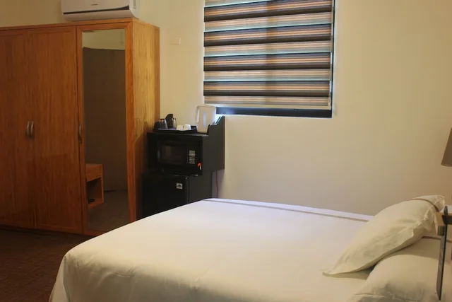 Standard, Queen Bed, Garden View, Saipan Beach Hotel 3/4