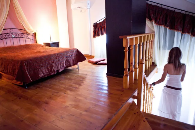 دوبلكس بسرير مزدوج وسريرين منفصلين، Vasilaras Hotel 4/10