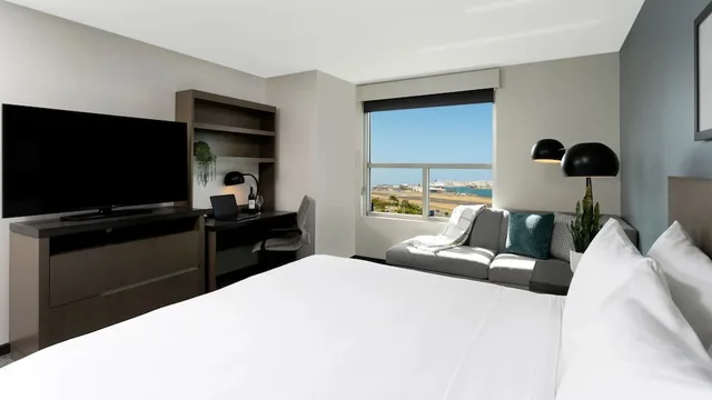 جناح بسرير كينج بغرفة نوم واحدة مع أريكة، Hyatt House San Juan 3/7