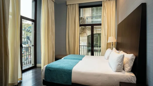 Cool, Comfort, Twin Beds, Ramblas View، Hotel Ramblas Internacional 3/10