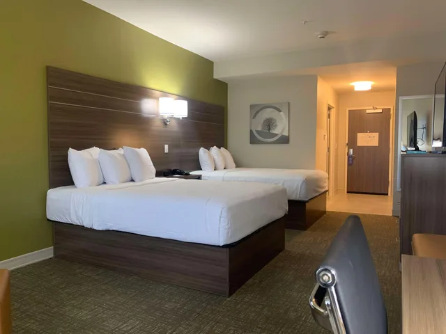 جناح بسريرين كوين، Best Western Plus Horseheads Inn Suites 5/8