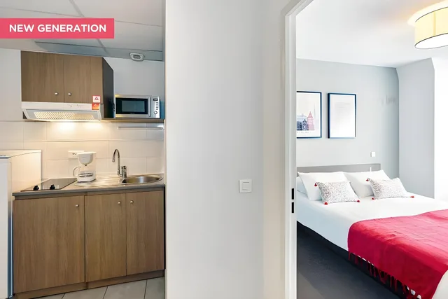 شقة مع أريكة، Appart City Confort Strasbourg Centre 2/2