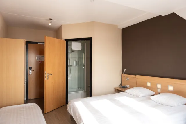 Standard, Double Bed, Lake Side, Lake View، HOTEL RESTAURANT ZALEN HOOGEERD 1/3