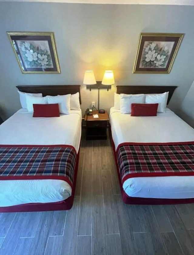 غرفة بسريرين كوين، Days Inn by Wyndham Hoover Birmingham 3/10