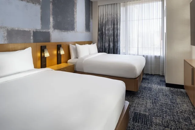 Room, 2 Queen Beds, Courtyard Los Angeles L A Live 1/4