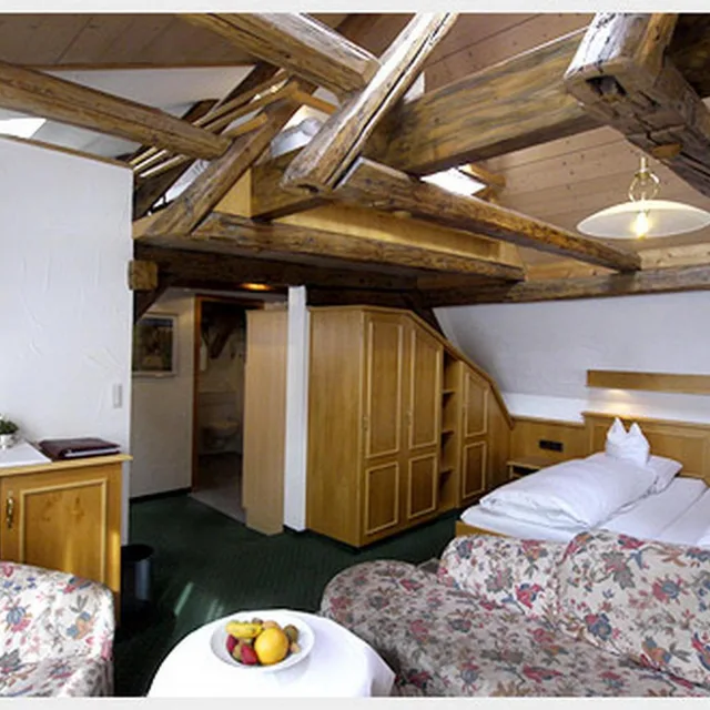 جناح عائلي، Hotel Ochsen 3/5