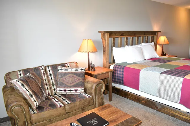 Condo, Studio, King Bed، Indian Point Lodge Amp Condominiums 3/7