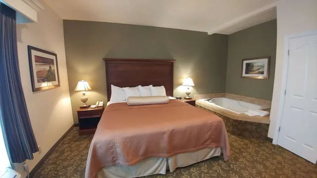 جناح بسريرين كينج مع أريكة بمطبخ، Best Western Salbasgeon Inn & Suites Of Reedsport 3/4