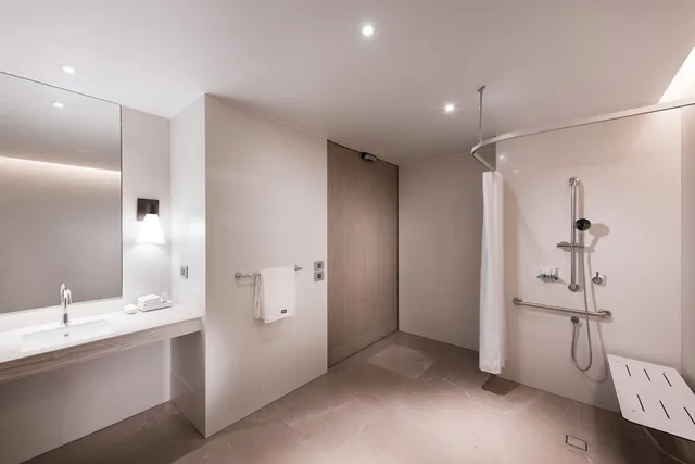 غرفة بريميير بسرير كينج بإطلالة على المدينة، The Westin Perth 4/4
