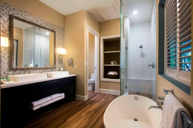 Suite, Playa Largo Resort & Spa, Autograph Collection 1/5