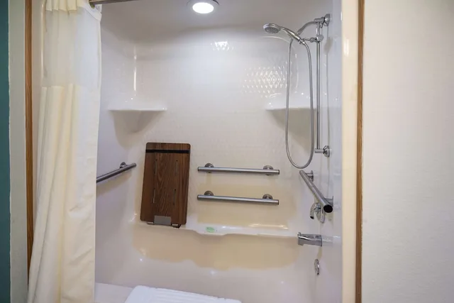 غرفة قياسية بسريرين كوين، Sleep Inn & Suites Port Clinton 4/5
