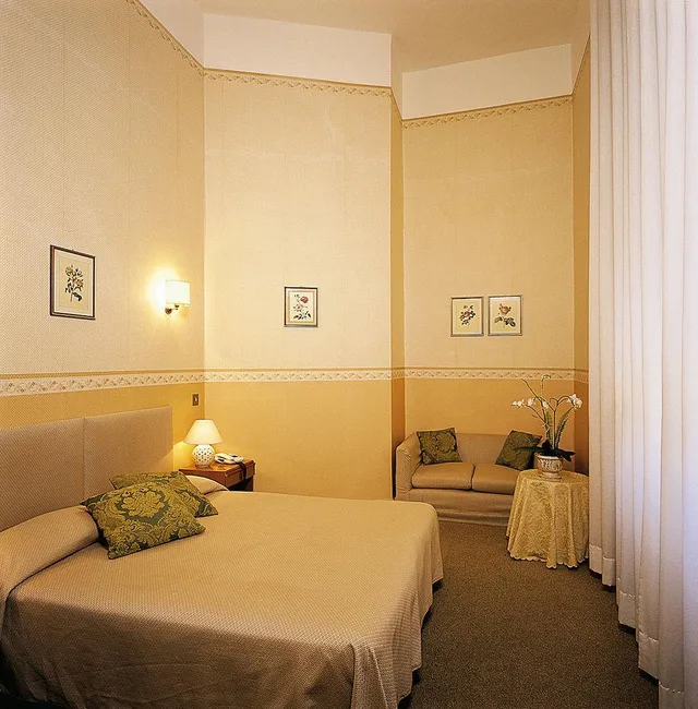 غرفة قياسية رباعية، Hotel Villa Delle Rose 1/1