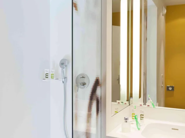 غرفة كلاسيكية بسرير كينج، Mercure Avignon Centre Palais des Papes Hotel 4/4