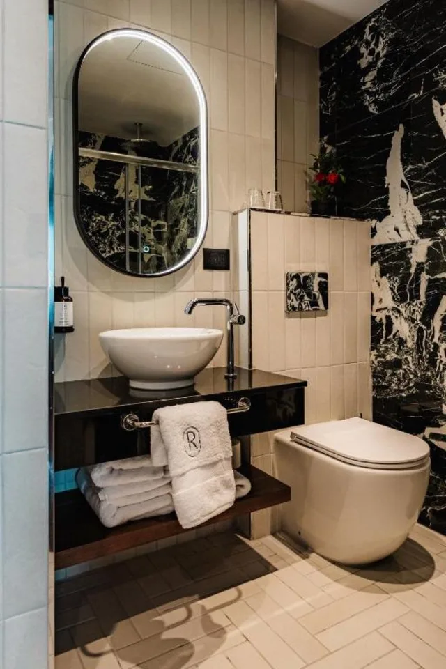 Penthouse, Outdoor Jetted Tub, Executive Lounge Access، Royale Sainte Helene Boutique Hotel 4/4