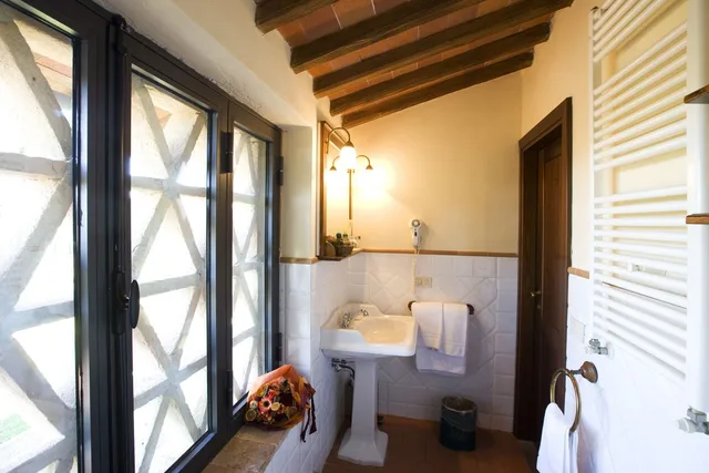 فيلا بأربعة أسرّة وسريرين كوين بـ6 غرف نوم مع أريكة بمسبح خاص، Monsignor Della Casa Country Resort 10/10
