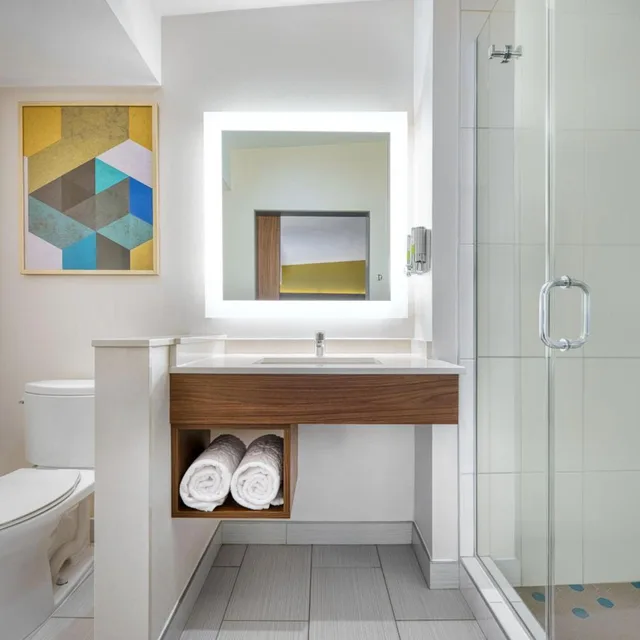 Z, King Bed, Queen Bed, Accessible، Hotel Z - Gaslamp San Diego 3/3