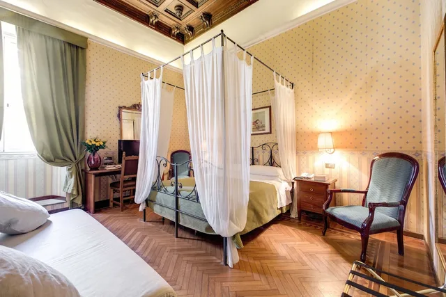 Room, Twin Beds, ST MORITZ 8/10