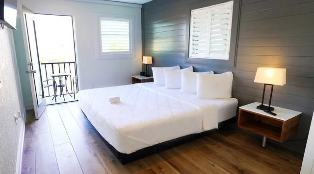 جناح بسرير كينج بشرفة، Devon Shores 1/2