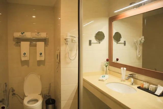 غرفة بزنس بسرير كينج، Swiss Inn Nexus Hotel 5/6