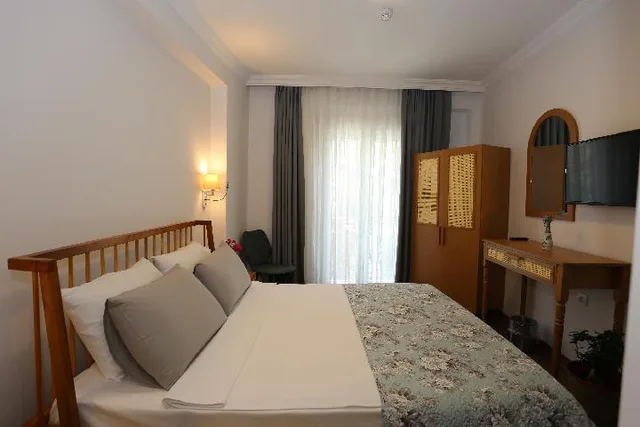 غرفة قياسية بسرير مزدوج، Atacesme Hotel 1/1