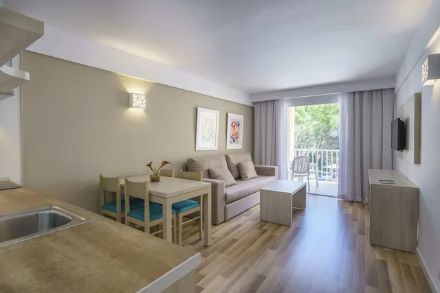 شقة سوبيريور بثلاثة أسرّة بشرفة بغرفة نوم واحدة، Floramar 7/10