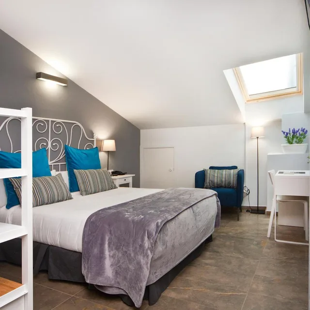 غرفة قياسية بسرير كوين، Hotel Sant Pere II 3/9