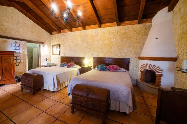غرفة قياسية رباعية بسريرين كوين، Naif Boutique Hotel & Gallery 8/10