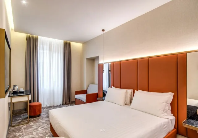 غرفة قياسية ثلاثية، CC Palace Hotel 2/3